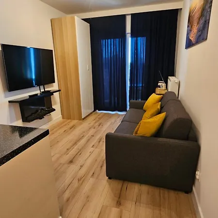 Mechelinki, Z Ogrodkiem, Widokiem Na Morze I Aneksem Kuchennym アパート