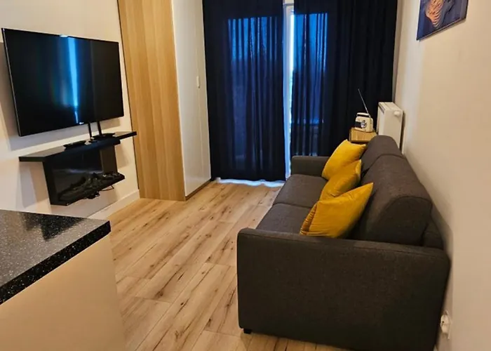 Mechelinki, Z Ogrodkiem, Widokiem Na Morze I Aneksem Kuchennym Lägenhet